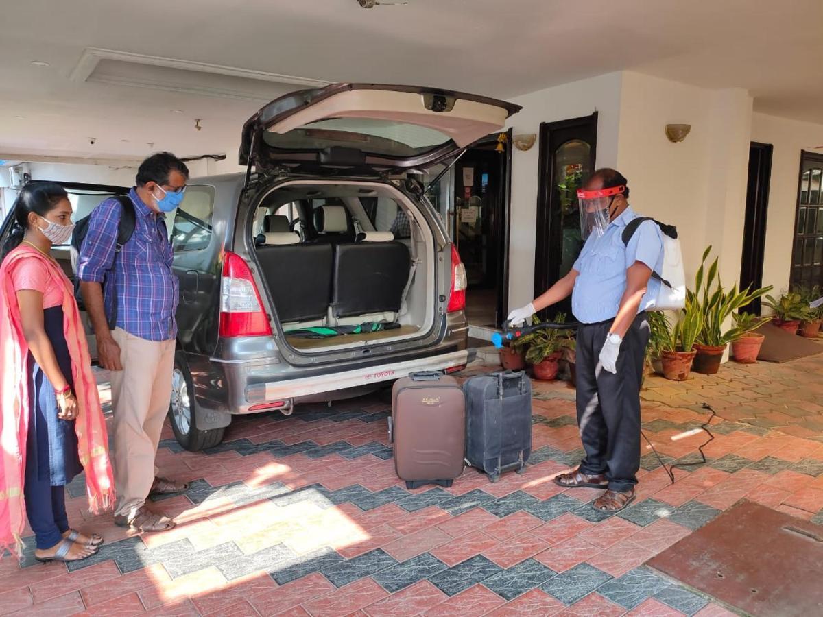Yuvarani Residency Kochi Εξωτερικό φωτογραφία